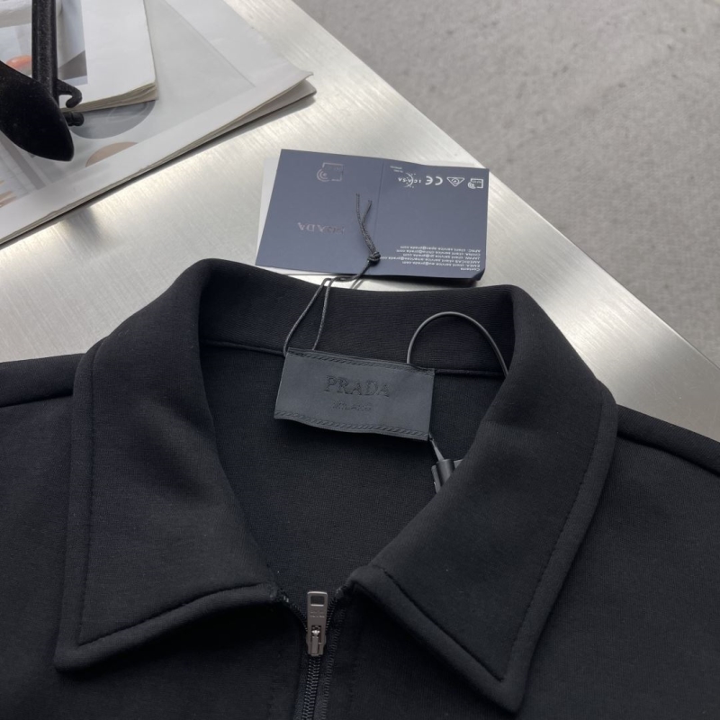 Pra*a outwear